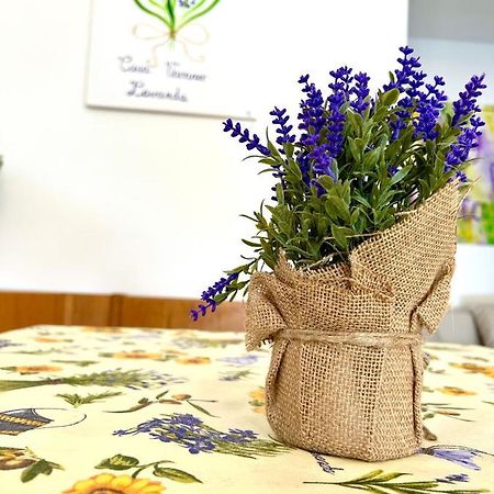 Casa Vacanze Lavanda 멍똥 외부 사진