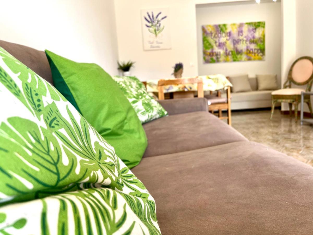 Casa Vacanze Lavanda 멍똥 외부 사진