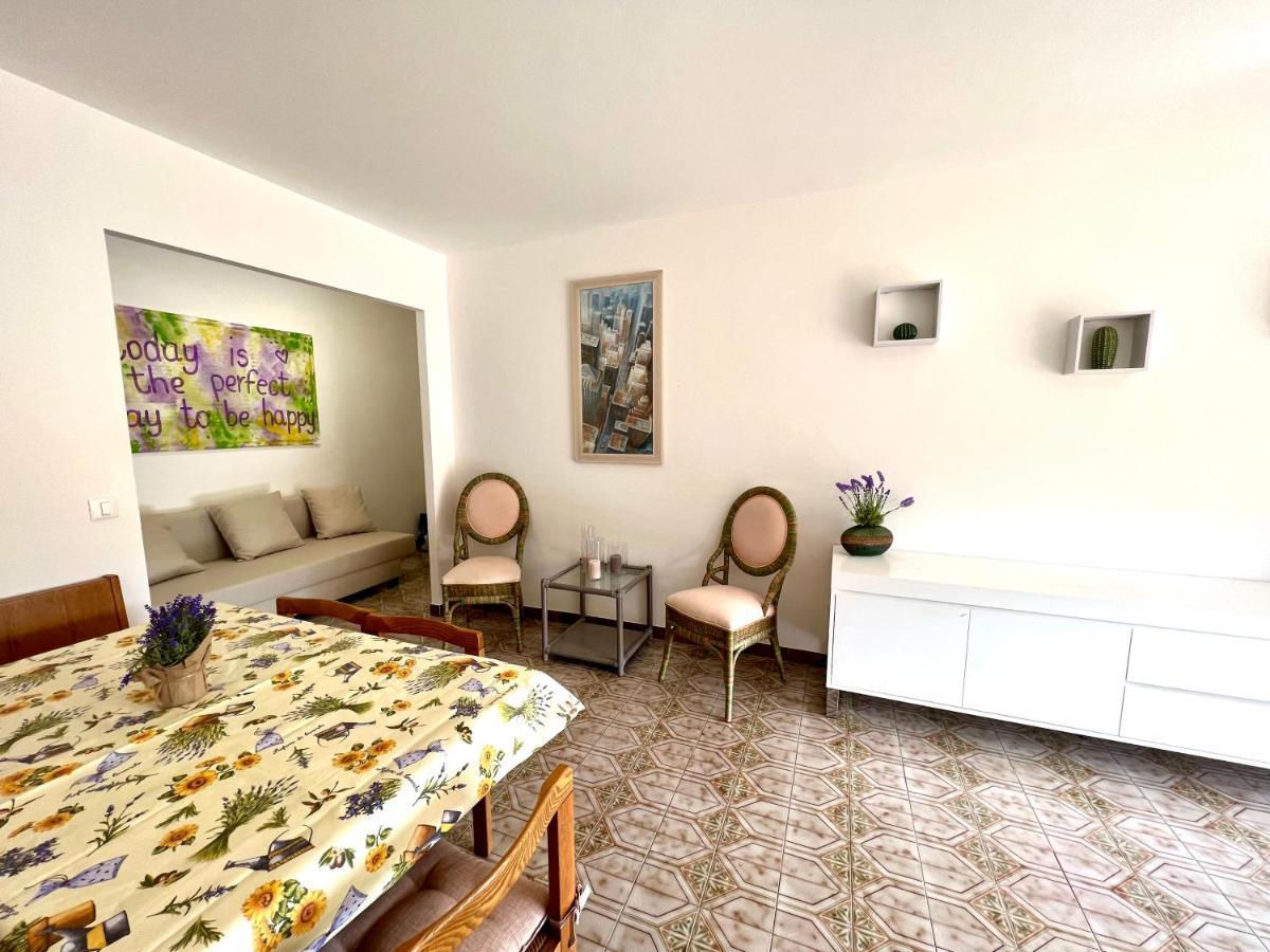 Casa Vacanze Lavanda 멍똥 외부 사진